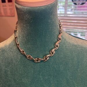 Vintage Elegant Silver Twisted Chain Necklace